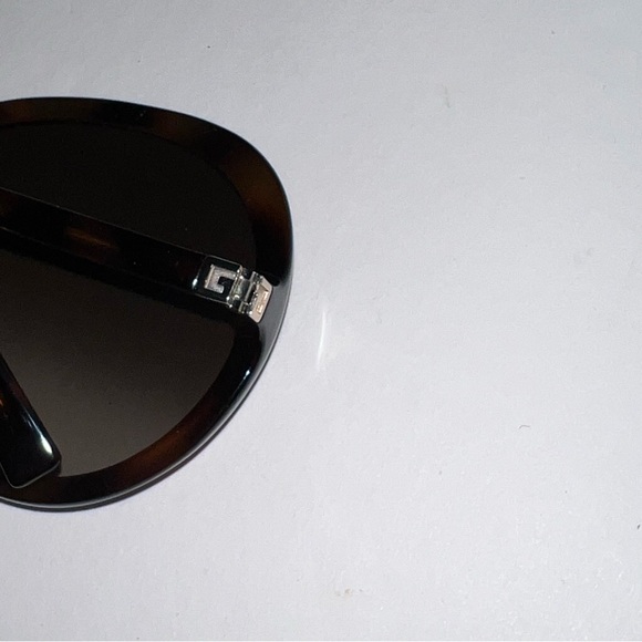 Givenchy 61mm Gradient Round Sunglasses In Dark Havana & Brown Gradient -Reemoly - Picture 7 of 16